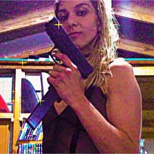 Meet your Posher, Breana